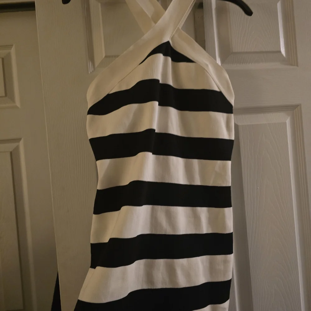 BNWT Striped Black and White Cross Strap Knit Mini Dress - Picture 5 of 13